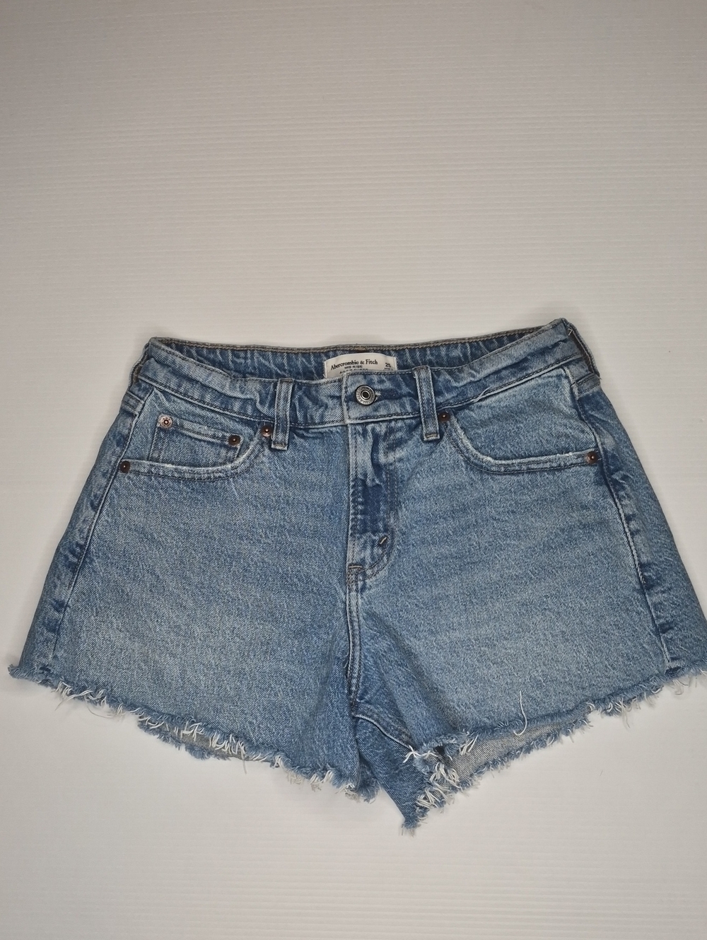 Abercrombie & Fitch Light Wash Denim Cutoff Shorts Curve Love Size 25